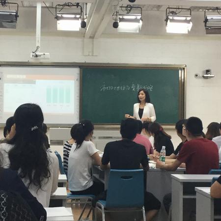 教育学院刘梅老师